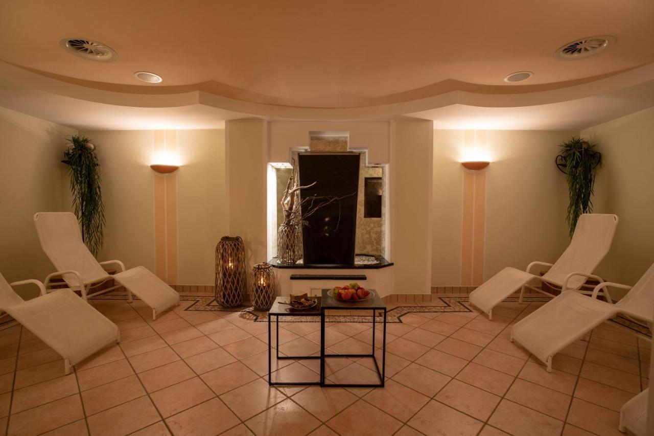 The Hotel - Himmlisch Wohlfuehlen Ишгъл Екстериор снимка